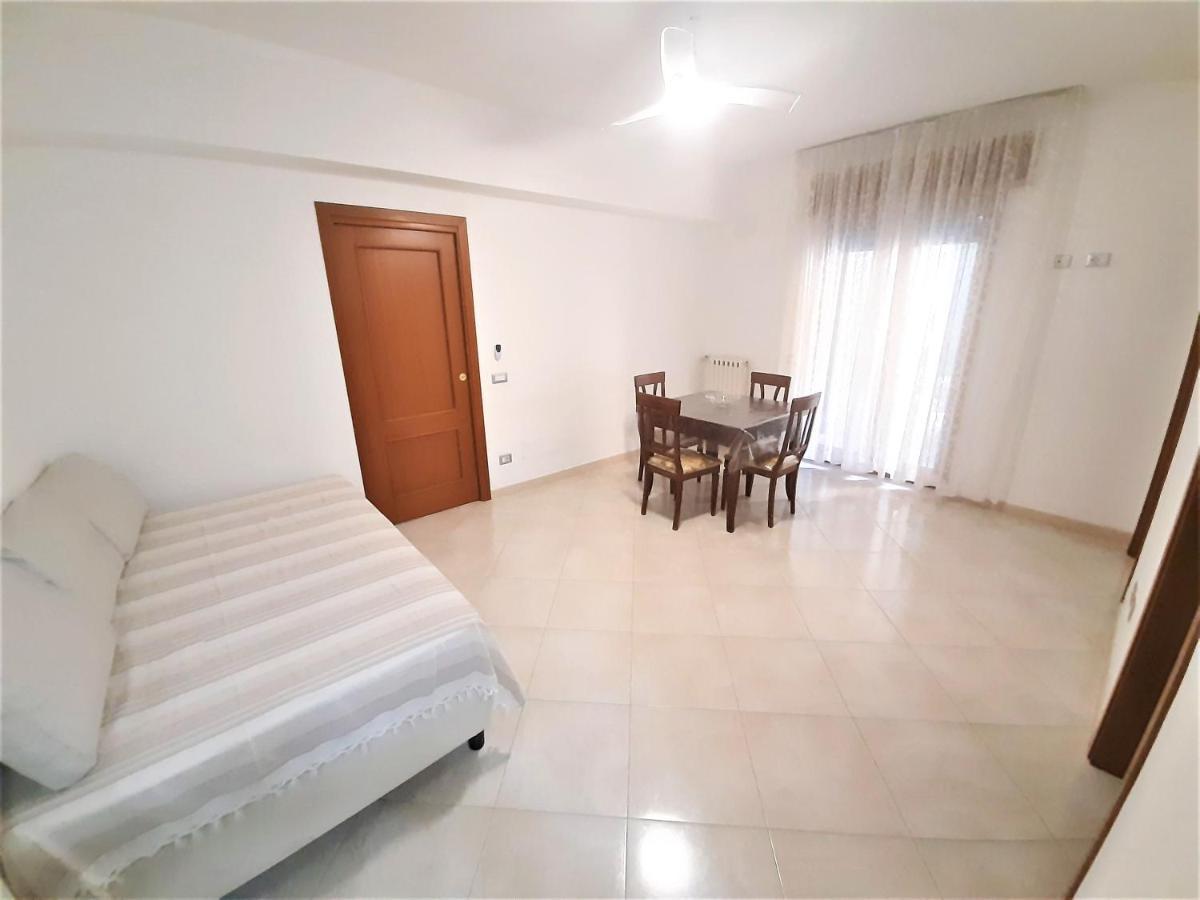 Terra E Mare Apartment Sorrento Bagian luar foto
